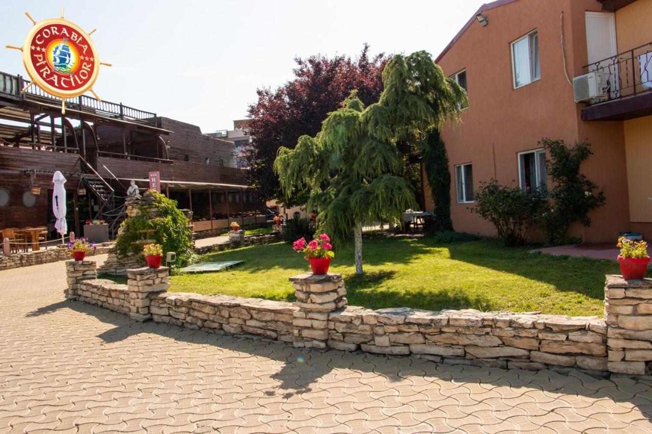 Club De Vacanta Corabia Piratilor-Mamaia Nord Năvodari Exteriör bild