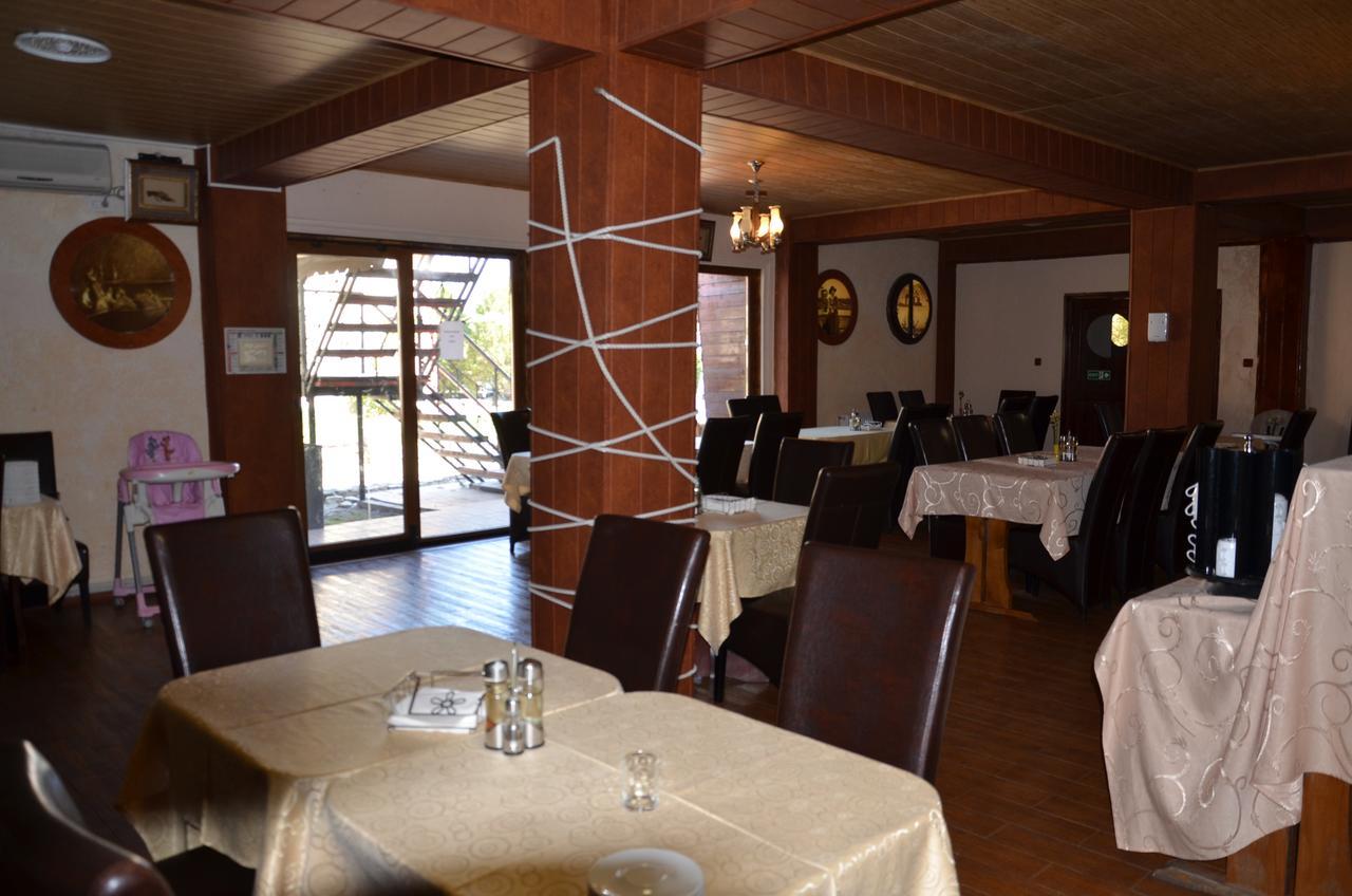Club De Vacanta Corabia Piratilor-Mamaia Nord Năvodari Exteriör bild