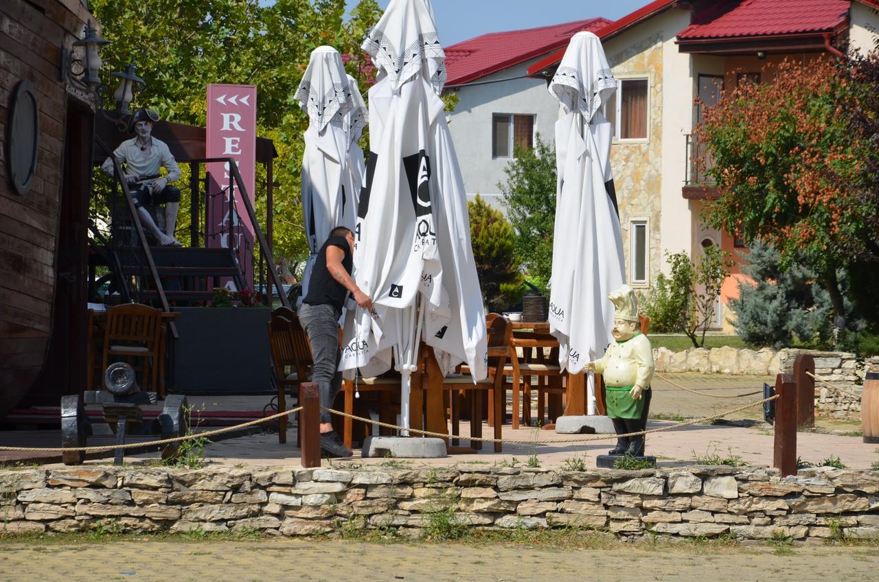 Club De Vacanta Corabia Piratilor-Mamaia Nord Năvodari Exteriör bild